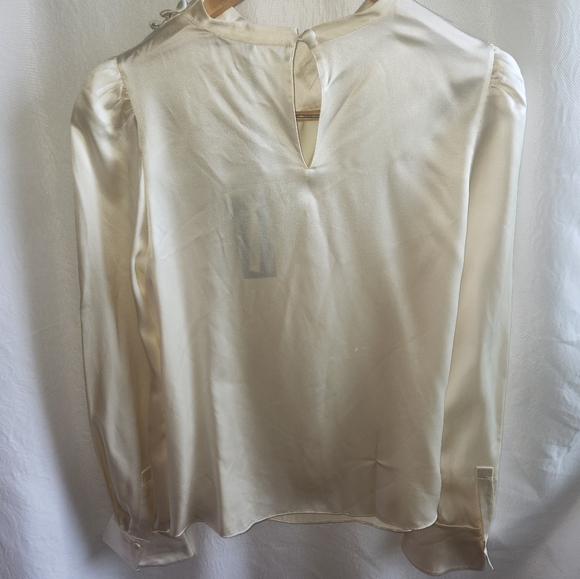 Lilysilk Cream Draped Blouse with Elegant Silhouette - Picture 2 of 7